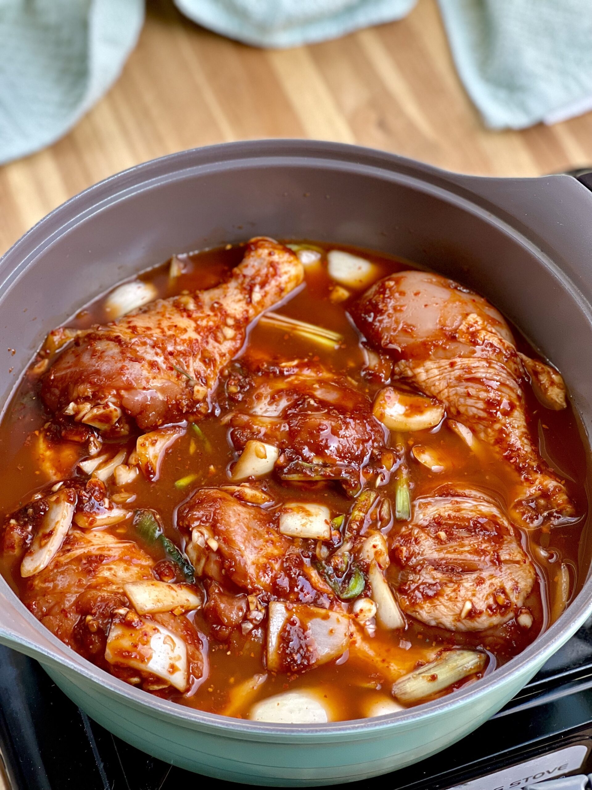 korean-spicy-chicken-stew-dakdoritang