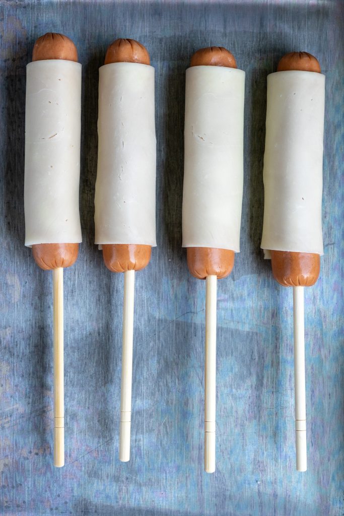 Korean-style french fries corn dog (Gamja-hotdog: 감자핫도그